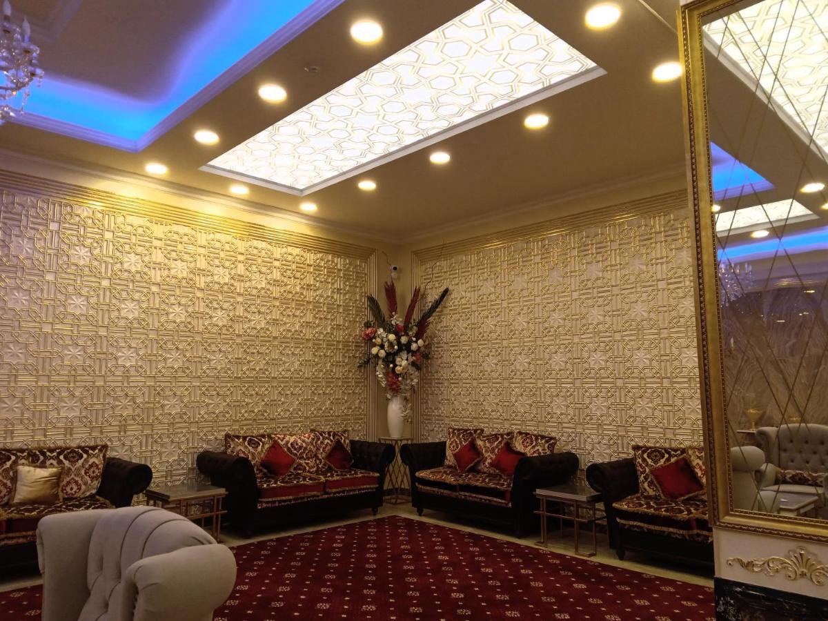 Grand Holiday Hall Pavlodar Bagian luar foto